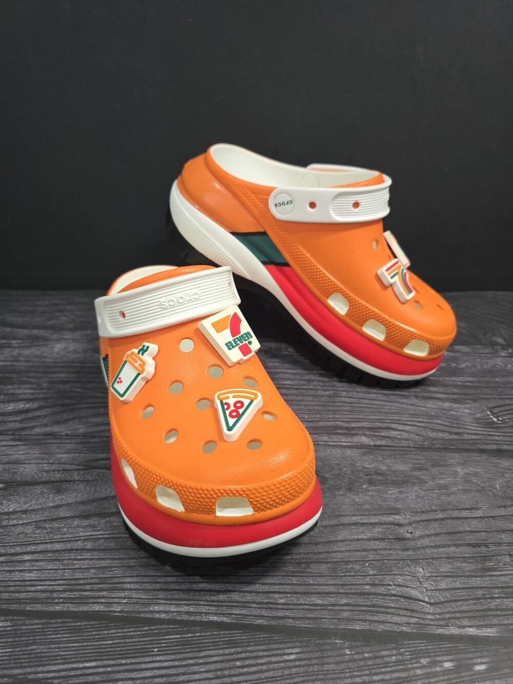 Crocs x 7-11 Mega Crush Clog Orange Limited Edition Men 5 / Women 7 EUC